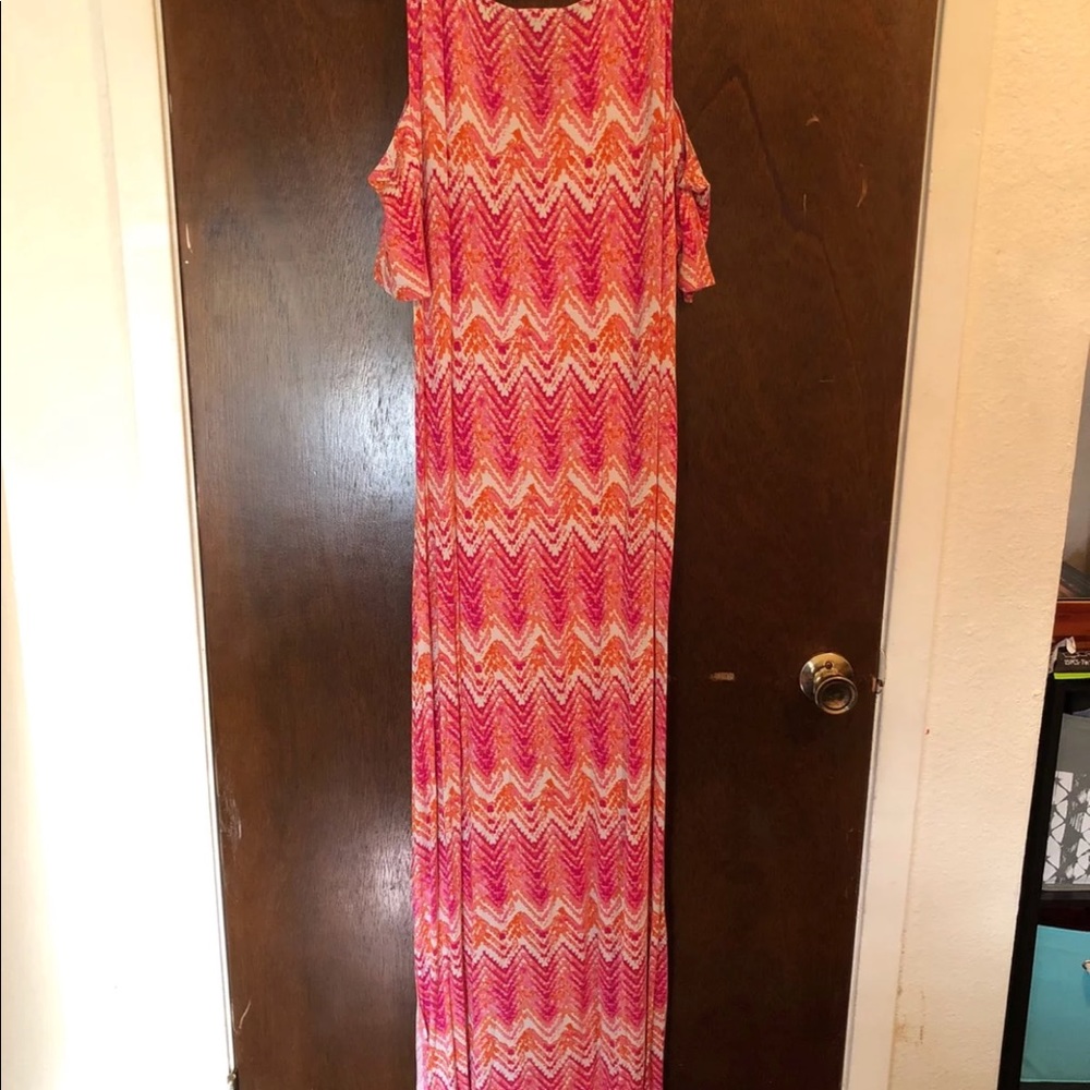 Cold shoulder maxi size xl